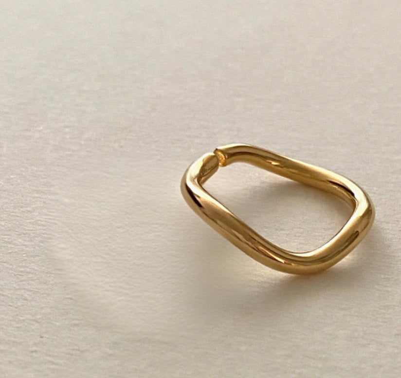 INS Minimalist Irregular Wave-Pattern Polished Womens Ring