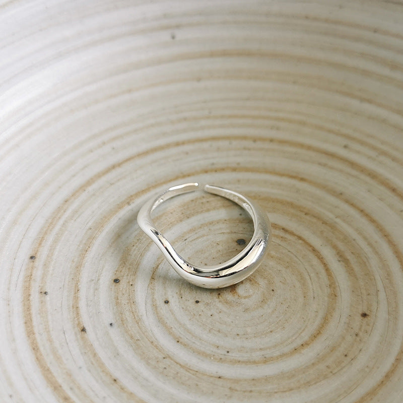 INS Minimalist Irregular Wave-Pattern Polished Womens Ring
